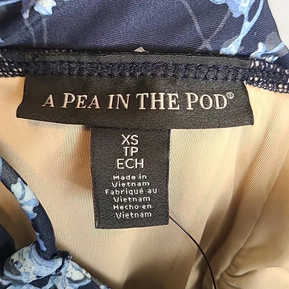 NWT A Pea In The Pod Floral Ruffled Maternity One Piece Swimsuit - Navy - Picture 9 of 9